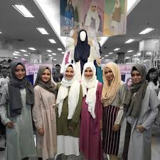 Pertama kalinya, zaskia menjadi brand ambassador untuk kosmetik. Zaskia Adya Mecca A Twitteren Hari Minggu 3 Jan 2016 Ke Ramayana Cilegon Yuk Akan Ada Grand Launching Brand Baru Zaskia Mecca Disana Https T Co T8js7utkxz