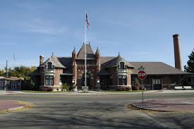 Pin By Sophie Garsvo On Union Pacific Train Depot House Styles Nampa