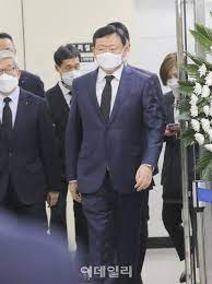 이한동 전 국무총리가 8일 숙환으로 8일 별세했다. Qux5jxisaidjem