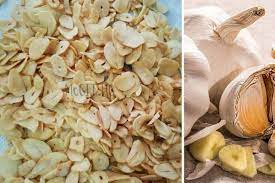 Goreng campuran bawang dan kentang dalam minyak. Ini Cara Buat Sendiri Bawang Putih Goreng Yang Sedap
