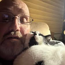 Who mostly listens to the music they listened to growing up? 🙋‍♂️