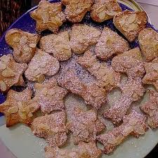 Chiaras Marzipanknusperplatzchen Von Chiara Chefkoch In 2020 Chefkoch Rezepte Marzipan