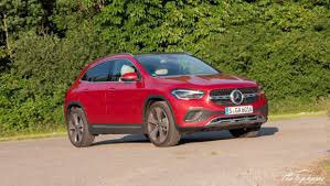 Under the hood is a. Mercedes Benz Gla 220d 4matic H 247 Langzeittest Autophorie De