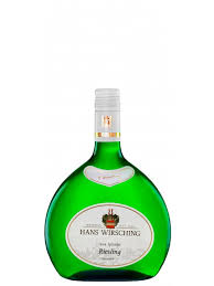 Der könig der deutschen weißweine, spielt in unserem weingut mit 20 % der fläche eine wichtige rolle. Weingut Hans Wirsching Weingut Hans Wirsching Online Kaufen Bestellen Bei Weine De