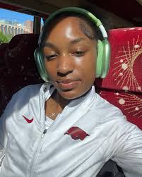 Kaylyn Brown (@kurlyyykayyy_) • Instagram photos and videos