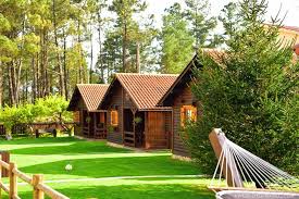 Aislada pero bien señalizada y con acceso por una pista asfaltada, la convierten en un lugar ideal para descansar en cualquier estación del año. Las Mejores Casas Rurales En Galicia Una Idea Un Viaje
