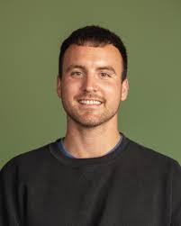 Dawn Locke's Instagram, Twitter & Facebook