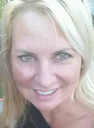 Kelly Oberg's Instagram, Twitter & Facebook