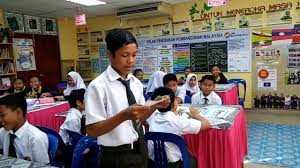 Tiga konsep pendidikan abad 21 telah diadaptasi oleh kementerian pendidikan dan kebudayaan republik indonesia untuk mengembangkan kurikulum baru untuk sekolah dasar (sd), sekolah menengah pertama (smp), sekolah menengah atas (sma) dan sekolah menengah kejuruan (smk). Kaedah Pengajaran Abad 21 Hot Seat Dalam Sejarah Youtube