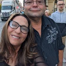 What carrier has the best phone service at the lake?