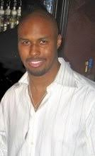 How to "Approach" A Man Without Leaning Forward Or Investing In Him