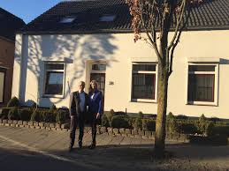 Mona keijzer, state secretary for economic affairs and climate policy, government of the netherlands. Uzivatel Mona Keijzer Na Twitteru In Koningslust Limburg Is Mustafaamhaouch Geboren En Getogen Dus Gelijk Even Op De Foto Bij Zijn Ouderlijk Huis