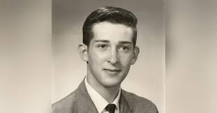 Richard L Tucker Obituary