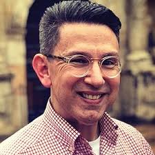 Zentangle(R) Dingbatz: Patterns & Projects for Dynamic Tangled Ornaments &  Decorations (Design Originals) Learn How to Construct Fun Embellishments  for Hand Lettering, Scrapbooking, & Art Journaling: Brian Crimmins:  9781497204171: Amazon.com: Books