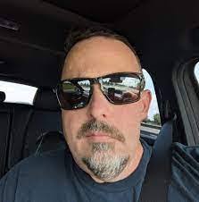 Kristopher Todd's Instagram, Twitter & Facebook