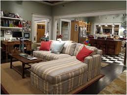 The season received positive reviews from most critics, with many naming it among the best series of 2010. Modern Family Dunphy House Floor Plan