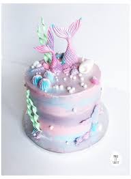 Eine Meerjungfrau Torte Fur Madchen Pink Mermaid Cake Meerjungfrau Cake B Mermaid Birthday Cakes Candy Birthday Cakes Little Mermaid Cakes
