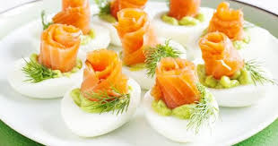 Oeufs Mimosas Au Saumon Fume Et Asperges Recette Recette Oeufs Mimosa Recette Saumon Fume
