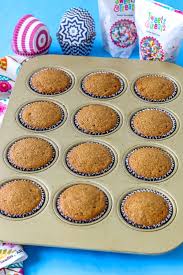 Everything you need to know when it comes to baking cupcakes. Learn How To Fill Cupcake Liners Evenly For Perfect Cupcakes
