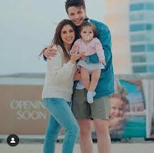 Pin By Zahra Zahra On Anasala Family عائلة انس وأصالة Couple With Baby Family Instagram Photography