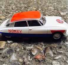 Les articles présentés dans ce listing sont en stock, prêts. Voiture Miniature Modeles Reduits Vienne Modelisme