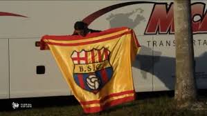 Ecuador pertenece al país ecuador. Bscmonumental No Twitter Esta Si Es La Verdadera Bandera De Barcelona Sporting Club Que Debemos De Usar No Esa Que Lleva A Dos Toros A Los Lados Que Mientras Mas La Compras