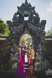 3 hrs · yogyakarta, indonesia ·. Balinese Prewedding At Museum Bali By Satrya Photography On Onethreeonefour Indonesian Wedding Wedding Photoshoot Military Wedding