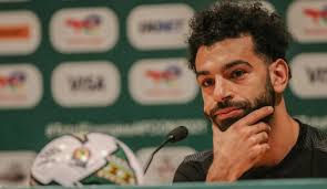 لا تجديد ولا رفض... مستقبل صلاح في مهب الريح| الكتائب