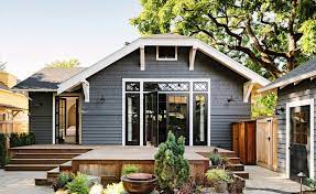 The Renovation Was Overdue Published 2013 Craftsman Exterior House Paint Exterior House Exterior
