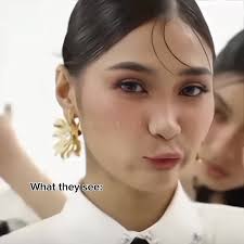 Realistic Lip Drawing with Pastel Pencil