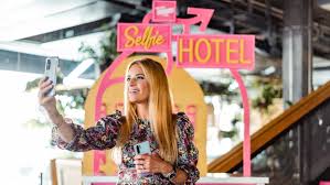 Find & download the most popular selfie photos on freepik free for commercial use high quality images over 9 million stock photos. Aroma Selfie Hotel In Lausanne Offnet Am 29 April