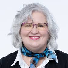 Yvonne Akers's Instagram, Twitter & Facebook