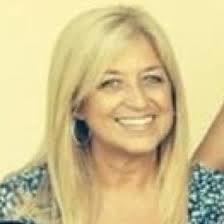 Rhonda Kennard's Instagram, Twitter & Facebook