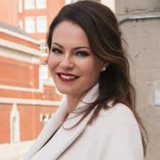 Kate Laverty's Instagram, Twitter & Facebook