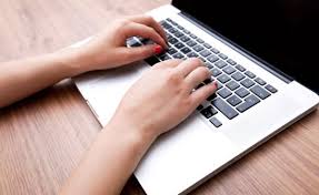 تعبير بالانجليزي عن سلبيات وايجابيات الانترنت مميزات وعيوب النت الغدر والخيانة