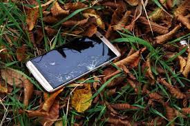 Ilycash a été créé pour permettre aux particuliers de vendre leurs téléphones. Comment Faire Recycler Gratuitement Son Vieux Mobile
