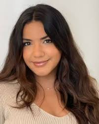 Amanda Cataldo's Instagram, Twitter & Facebook