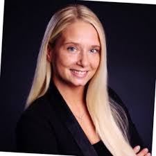 Amy Pisani's Instagram, Twitter & Facebook