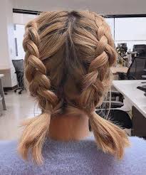 Cute hair braid for short hair. 15 Impresionantes Peinados Trenzados Para Cabello Corto In 2020 Braids For Short Hair Medium Hair Styles Short Hair Updo