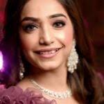 Aanchal Kumar Height, Weight, Age, Husband, Family, Biography & More »  StarsUnfolded