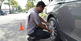 Cara isi cuti baiki kereta. Cara Menukar Tayar Pancit