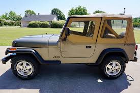 Image result for Beige Jantes 1988 ARO