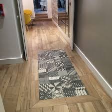 Fliesen Holzboden Kombiniert Ideen Flurgestaltung Interiors Design Korridor Design Holzboden Parkett