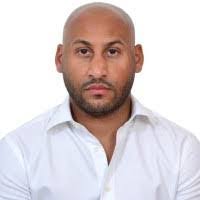 Demetrius Bradshaw's Instagram, Twitter & Facebook