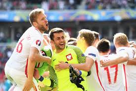 Łukasz piotr piszczek (polish pronunciation: Backup Goalkeeper Lukasz Fabianski Was Poland S Surprising Hero Against Switzerland Sbnation Com