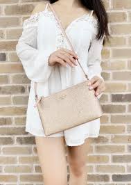This gorgeous rose gold crossbody is sure to turn heads with its metallic shine. Kate Spade Joeley Glitter Ramey Crossbody Rose Gold Walmart Com Walmart Com