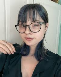 Lily Howe's Instagram, Twitter & Facebook