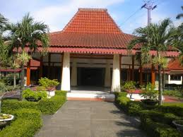 Daftar rumah adat di jawa barat. 3 Keunikan Yang Cuma Ada Di Rumah Adat Jawa Barat