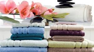 Comment Plier Une Serviette De Maniere Compacte 26 Photos Comment Plier Une Serviette Dans Le Placard Comment Rouler Dans Un Rouleau Pour Une Valise Schemas De Belles Figures