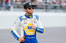 NASCAR's Chase Elliott has surgery after injuring leg snowboarding